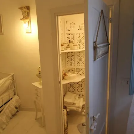 La Casina Di Manon Bed & Breakfast